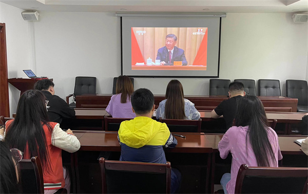监测中心团支部掀起学习贯彻习近平总书记在庆祝中国共青团成立100周年大会上的讲话精神热潮1.jpg